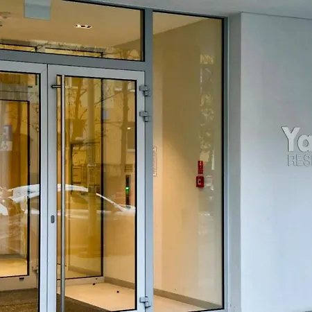 Centrum Yarielys * غدينيا